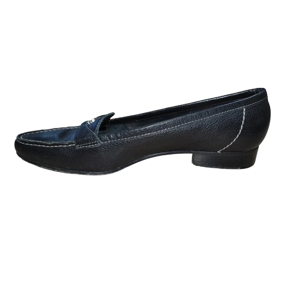 Arturo‎ Chiang Women's 8.5 M Black Pebbled Leather Horse Bit Loafers Flats